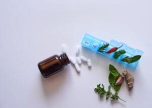 What to Expect When Combining Acupuncture with Western Medicine Treatments